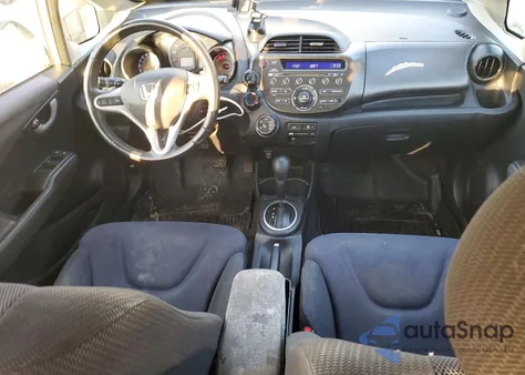 2013 Honda Fit Sport z USA, uszkodzony, nr VIN JHMGE8H52DC019327